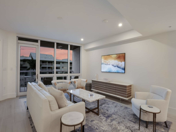 Spectacular Two Bedroom Vacation Condo in Siesta Key